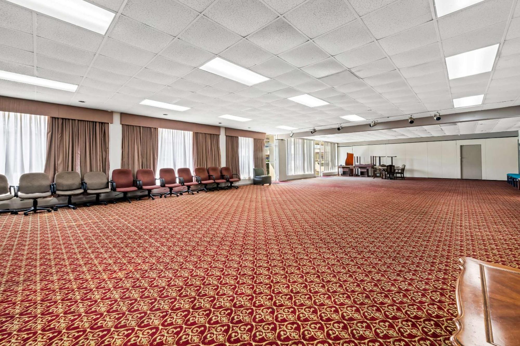 Rodeway Inn Monroe Exterior photo